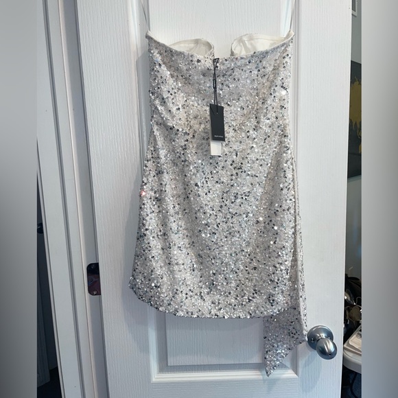 NWT Retrofete xRevolve Omer Sequin Mini Dress in White - Picture 4 of 8